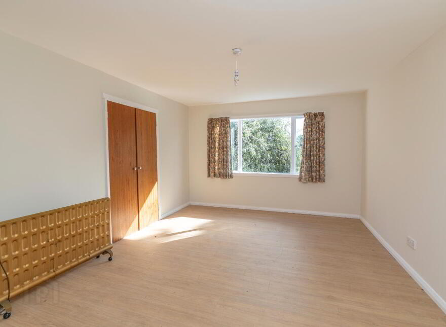 Rathturret, 12 Rath Road, Warrenpoint, Newry, BT34 3RX