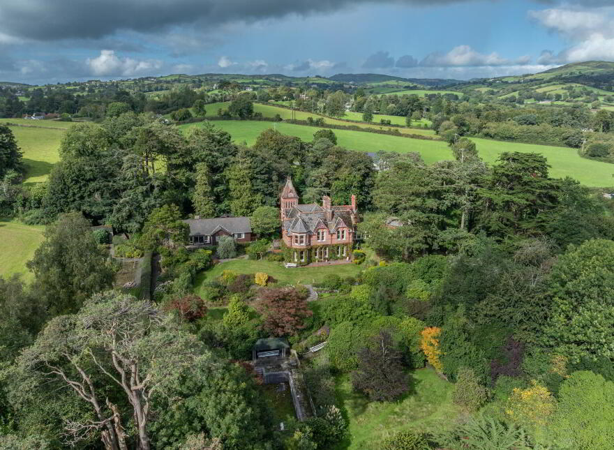 Rathturret, 12 Rath Road, Warrenpoint, Newry, BT34 3RX