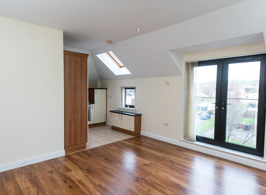 33 Drumadoon Square, Dundonald, Belfast, BT16 2QN