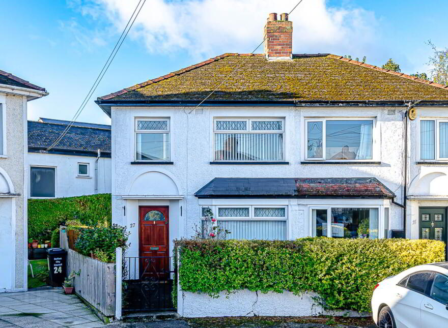 27 Ravenhill Crescent, Belfast, BT6 8JU