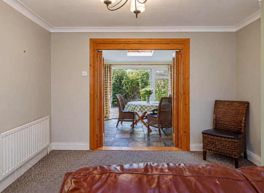 27 Ravenhill Crescent, Belfast, BT6 8JU