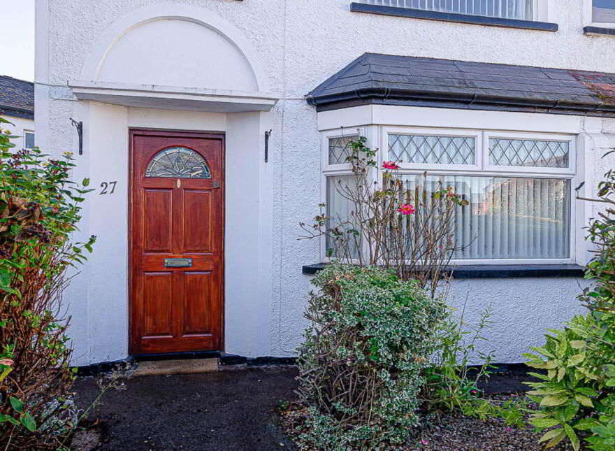 27 Ravenhill Crescent, Belfast, BT6 8JU