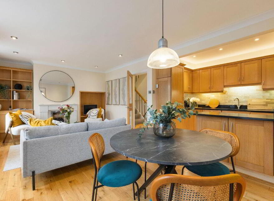 1 Grattan Mews, 25 Stephen's Lane, Dublin 2, D02PW64