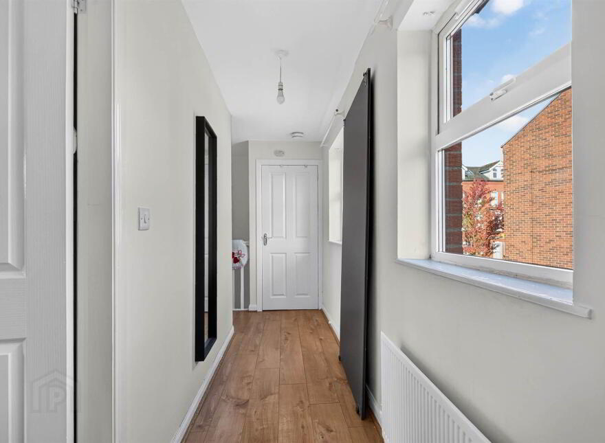 57C College Park Avenue, Belfast, BT7 1LR