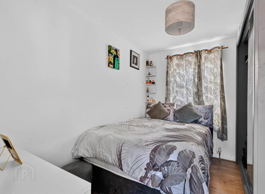 57C College Park Avenue, Belfast, BT7 1LR