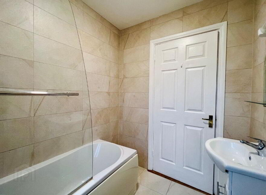 9 Abhainn Ruibhe, Oughterard, H91A3TV