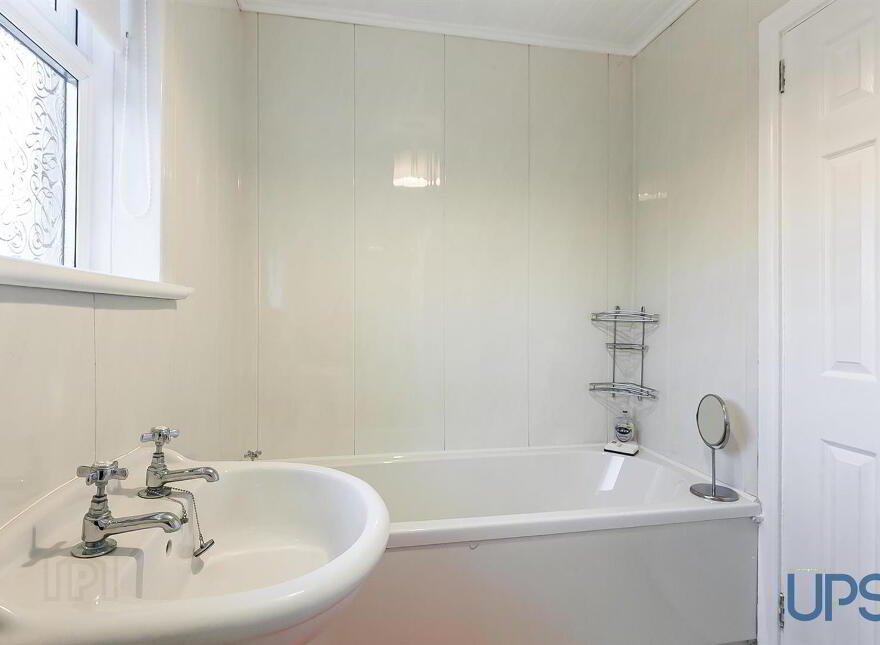 8 Andersonstown Park West, Belfast, BT11 8FN