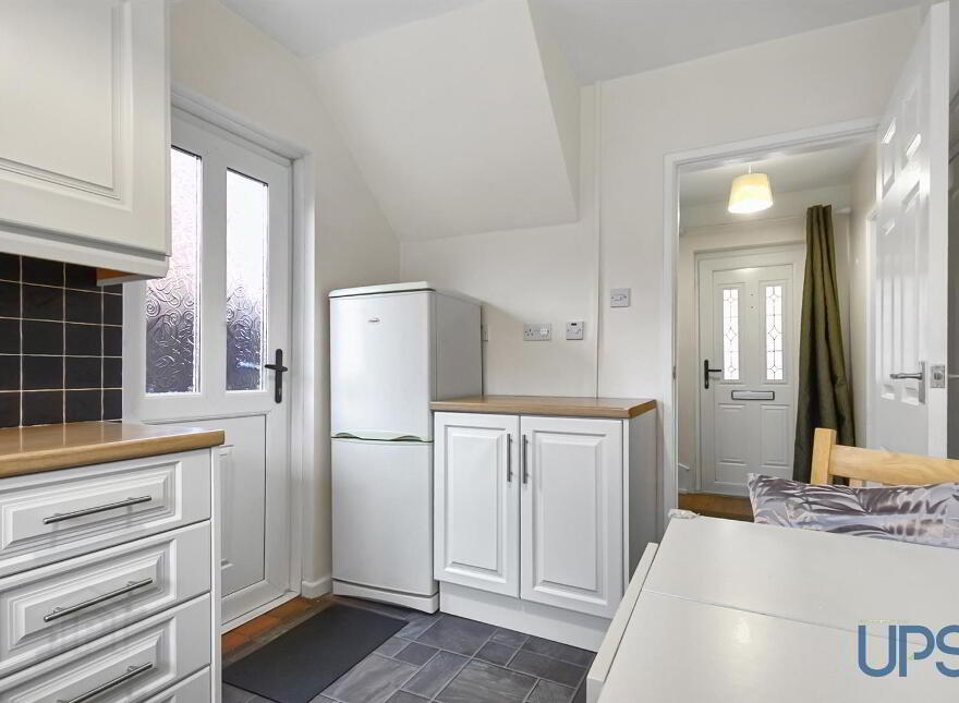 8 Andersonstown Park West, Belfast, BT11 8FN
