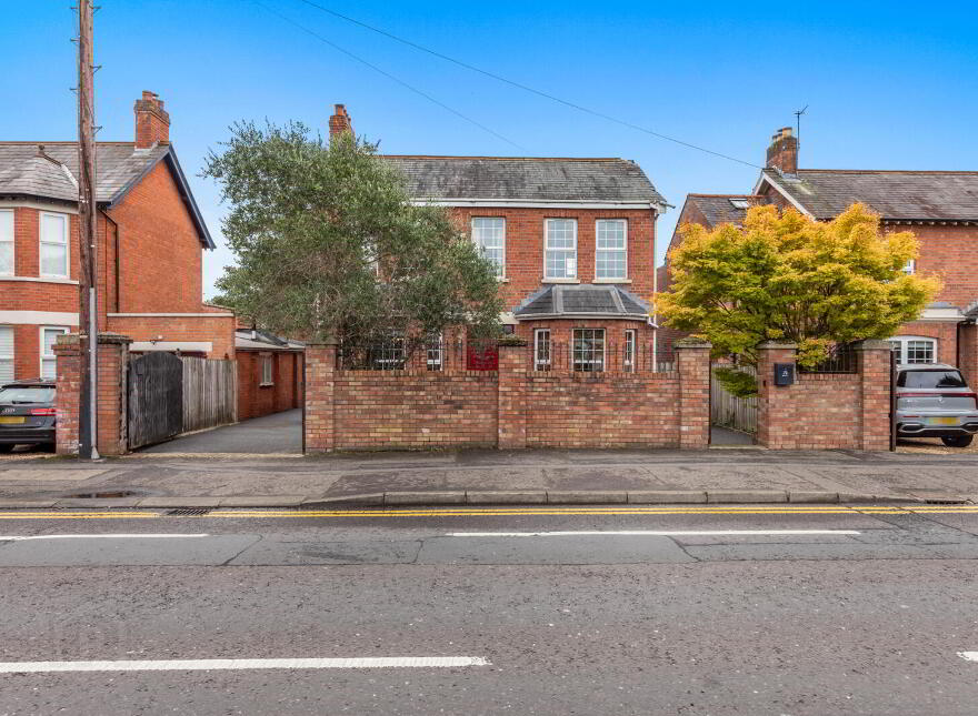 74 Upper Lisburn Road, Finaghy, Belfast, BT10 0AD