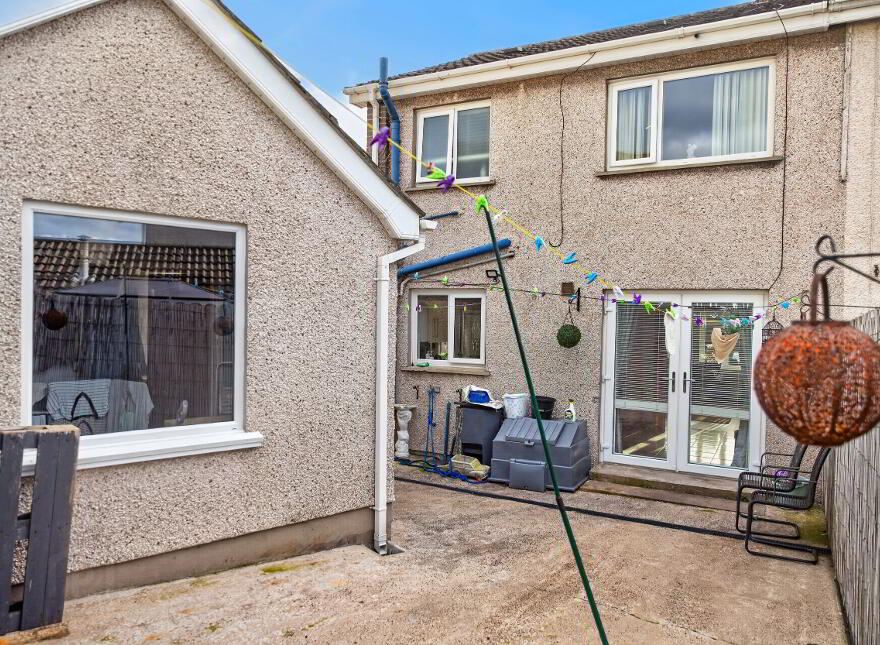 1 Knockeen Crescent, Ballymena, BT42 4DQ