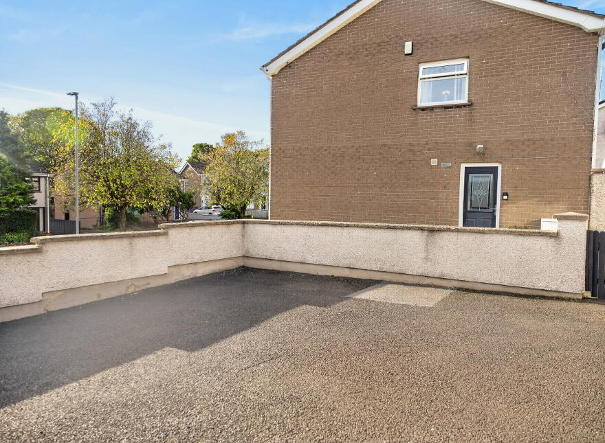 1 Knockeen Crescent, Ballymena, BT42 4DQ