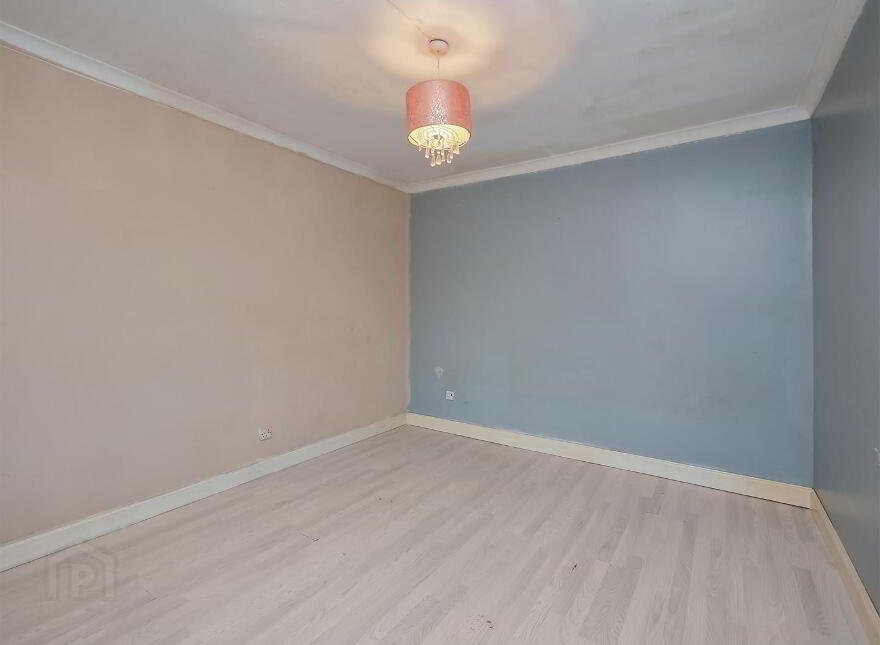 1 South Crescent, Belvoir Park, Belfast, BT8 7EH