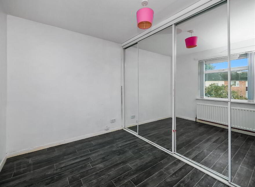1 South Crescent, Belvoir Park, Belfast, BT8 7EH