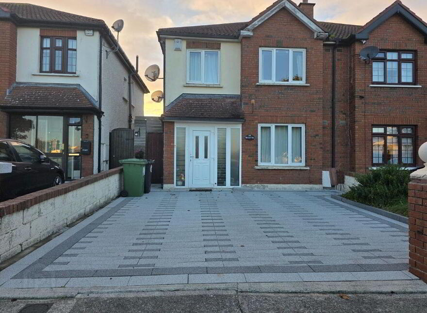 60 Palmers Crescent, Palmerstown, Palmerstown, D20HX32 photo