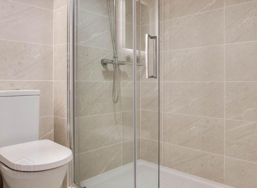 Apt 5 The Tides, Carrickfergus, BT38 8GN