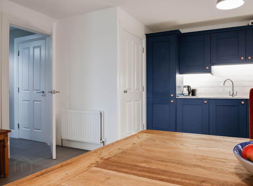 Apt 5 The Tides, Carrickfergus, BT38 8GN