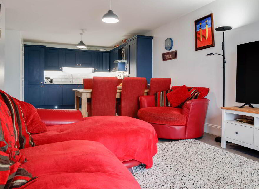 Apt 5 The Tides, Carrickfergus, BT38 8GN