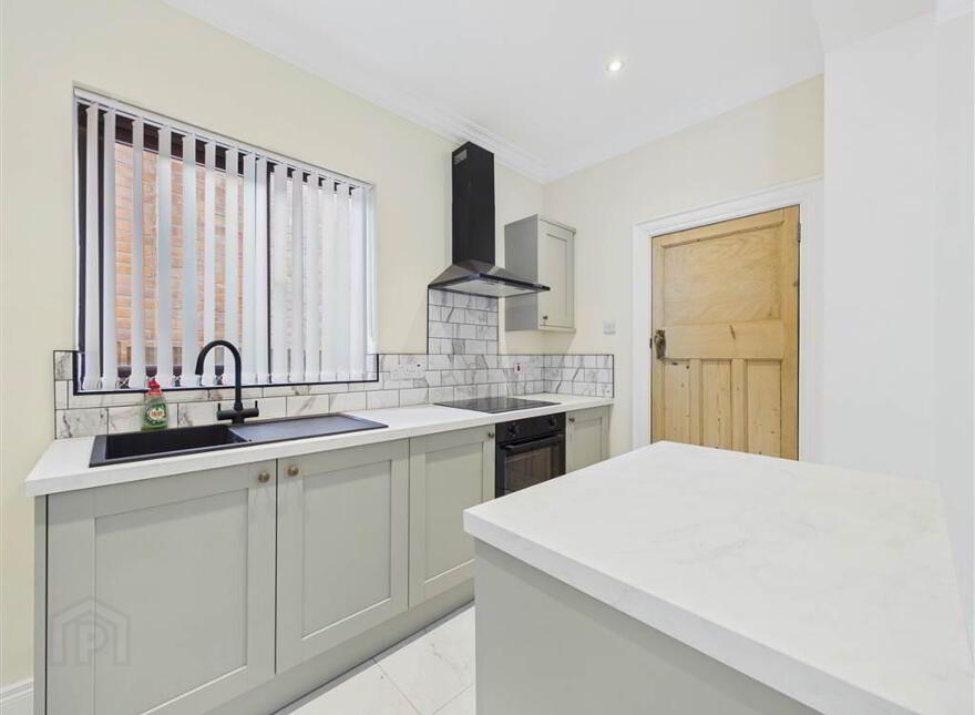 4 Norfolk Parade, Belfast, BT11 8DB