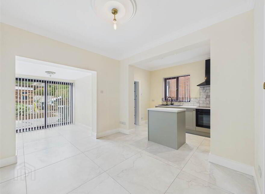 4 Norfolk Parade, Belfast, BT11 8DB