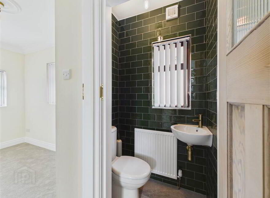 4 Norfolk Parade, Belfast, BT11 8DB
