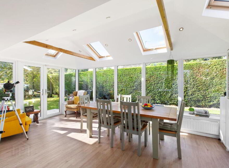 21 Bramble Glade, Ashford, A67CX24