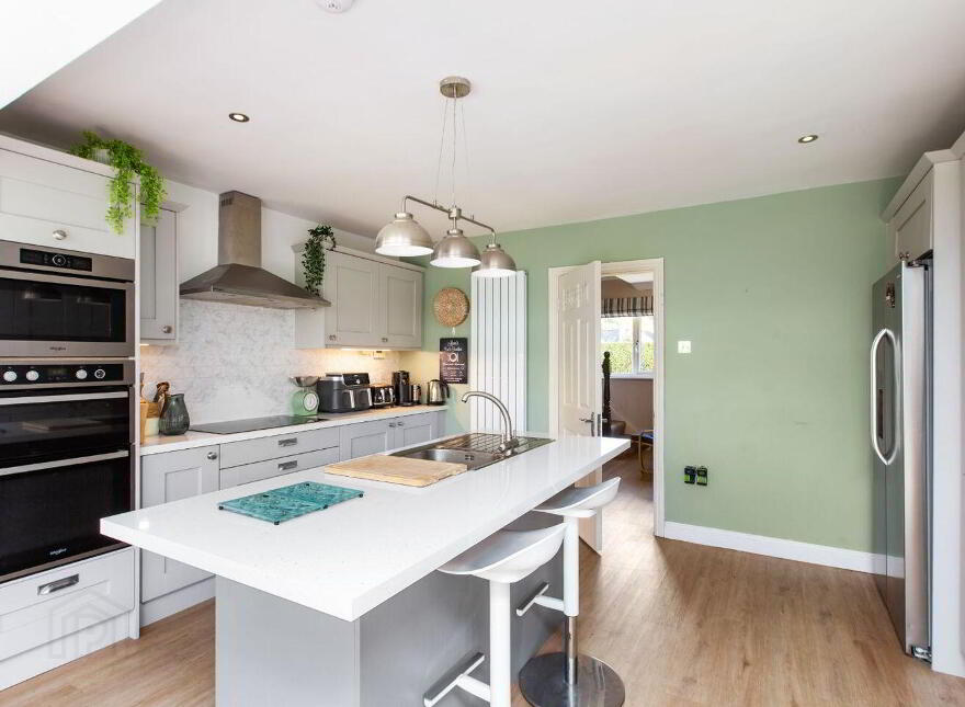 21 Bramble Glade, Ashford, A67CX24