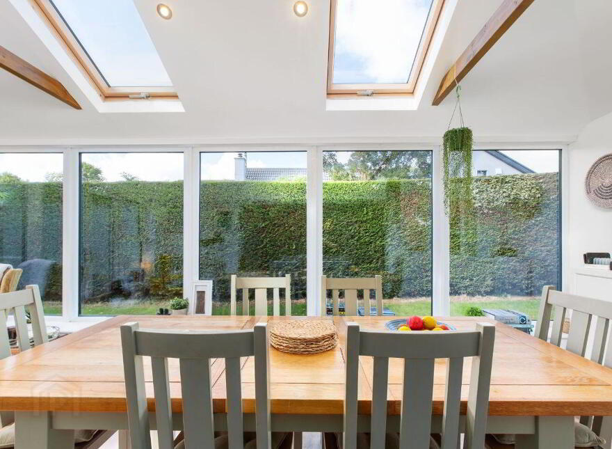 21 Bramble Glade, Ashford, A67CX24