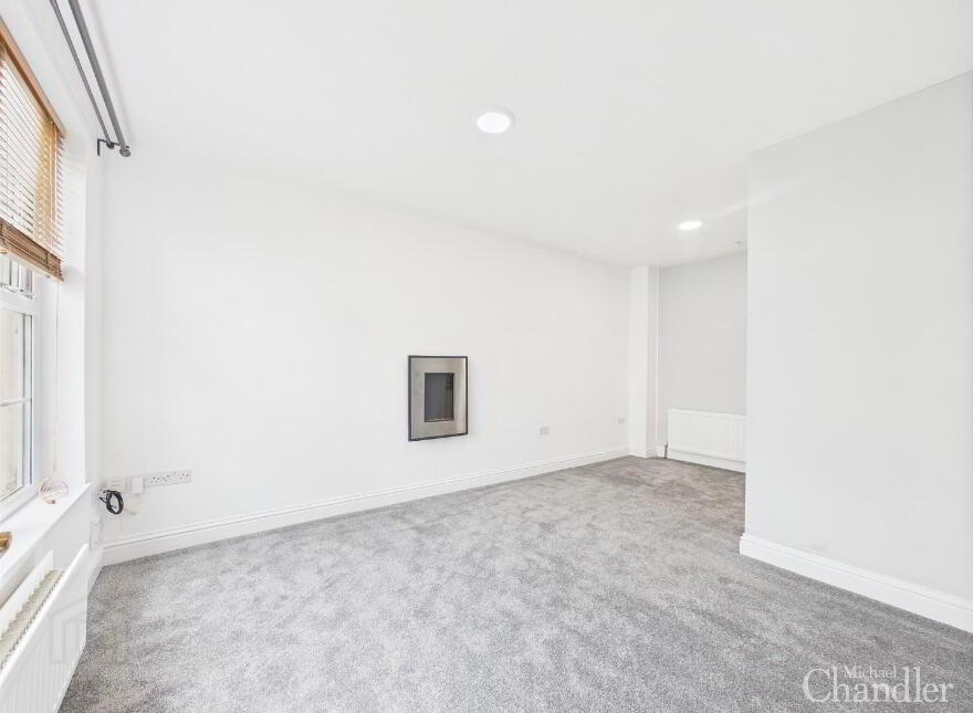 83 The Demesne, Carryduff, Belfast, BT8 8GT