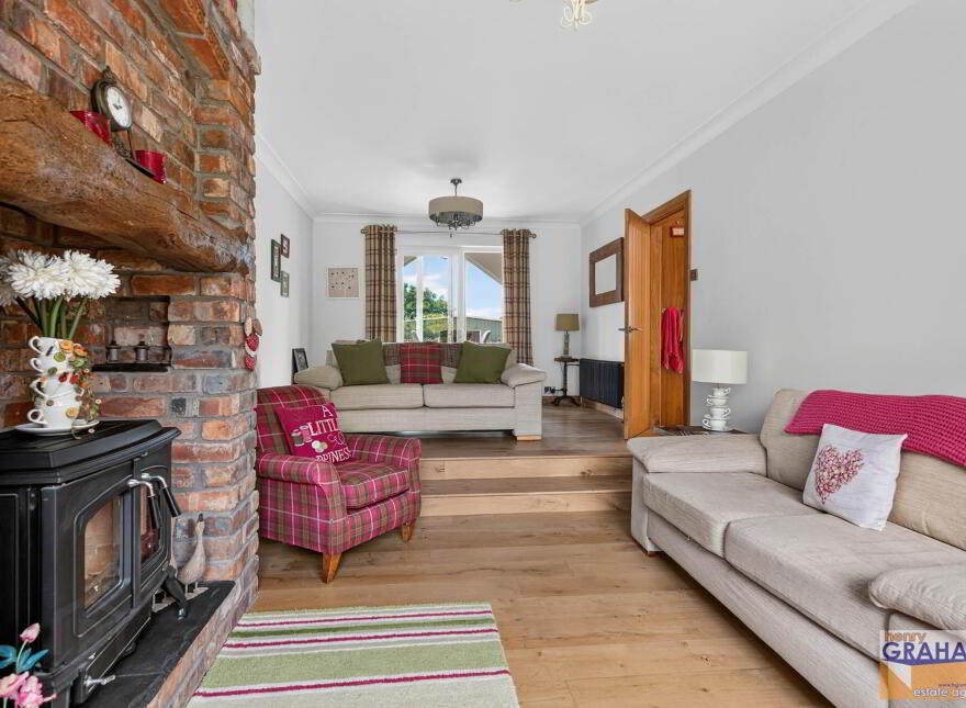 5a Hillsborough Road, Moira, BT67 0HG