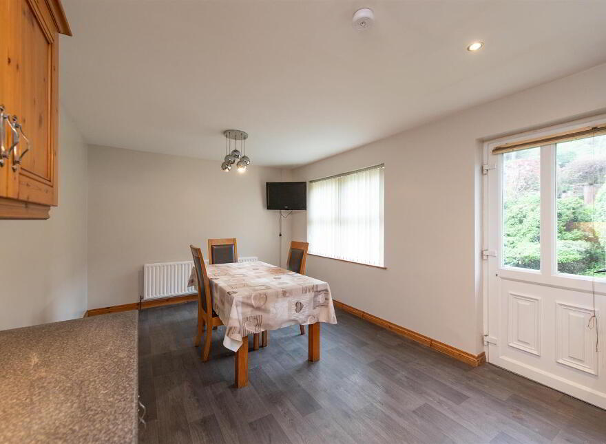 32 Vianstown Heights, Downpatrick, BT30 6TF