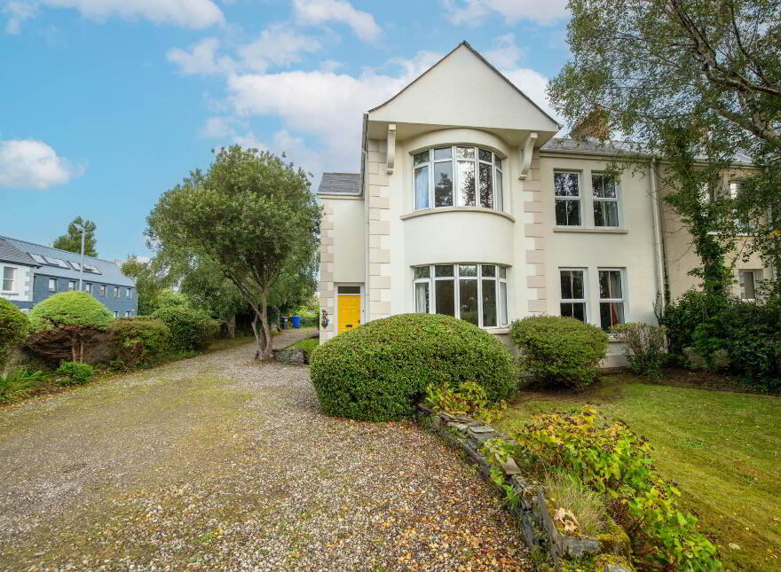 Cooleen, Saint Oran`s Road, Buncrana, F93C5F9
