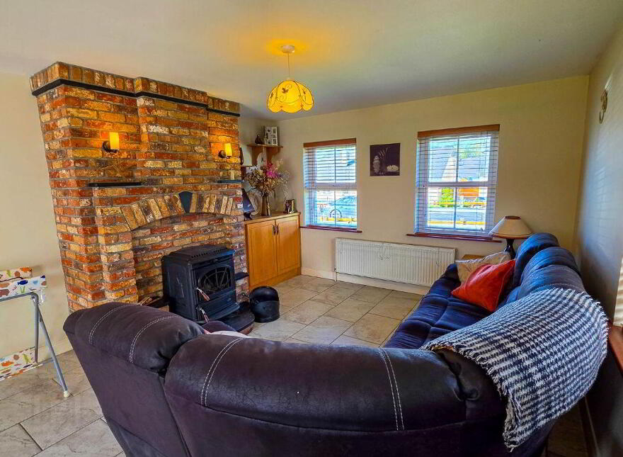38 Greenhills Drive, Knockcroghery, F42WK12