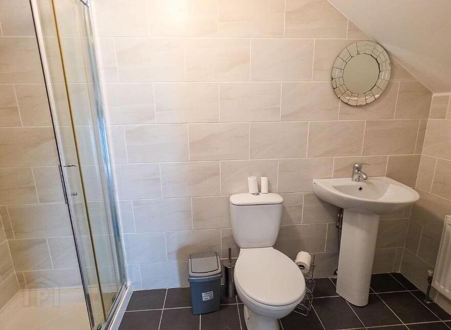 38 Greenhills Drive, Knockcroghery, F42WK12