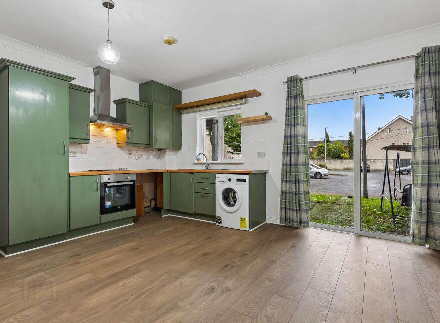 7 Charlestown Way, Dublin 11, D11A660