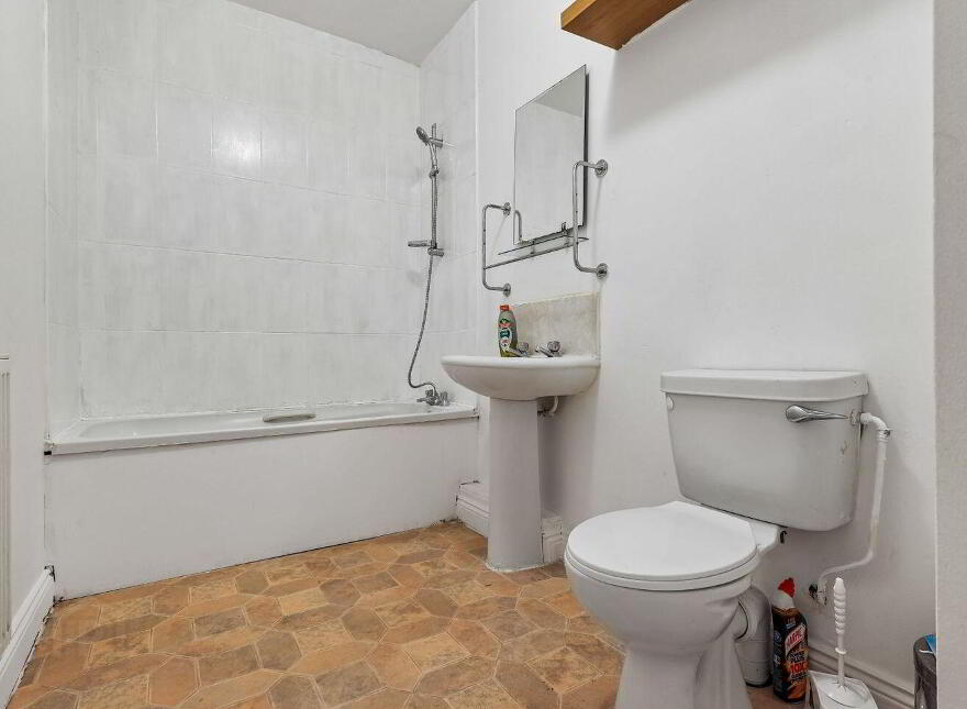 7 Charlestown Way, Dublin 11, D11A660