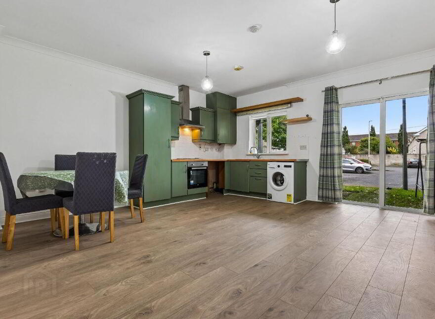 7 Charlestown Way, Dublin 11, D11A660