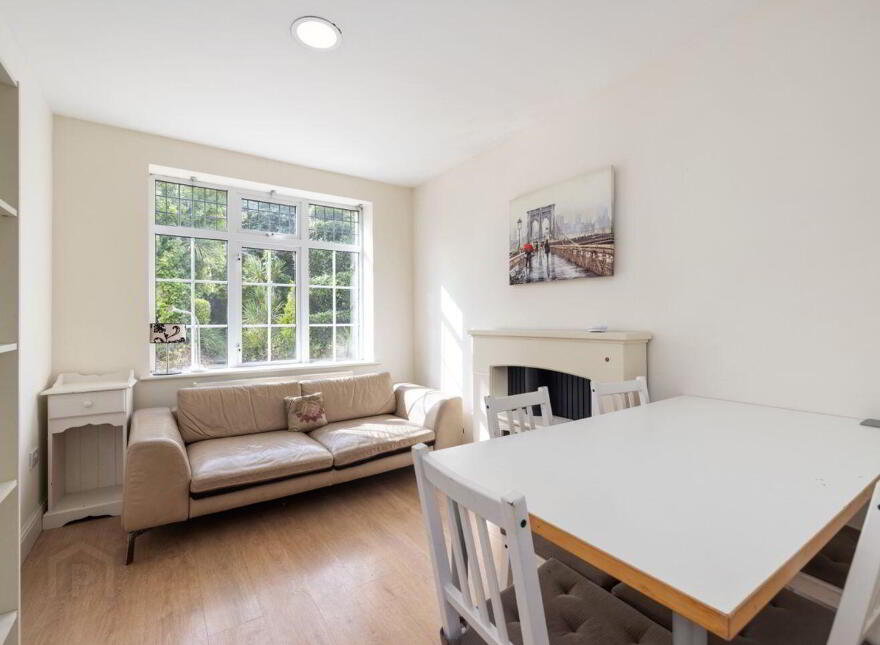Apartment 1 Eversham Lodge, Newtownpark Avenue, Foxrock, A94H6Y5