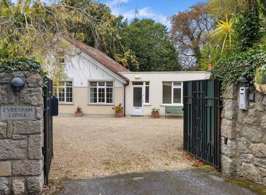 Apartment 1 Eversham Lodge, Newtownpark Avenue, Foxrock, A94H6Y5