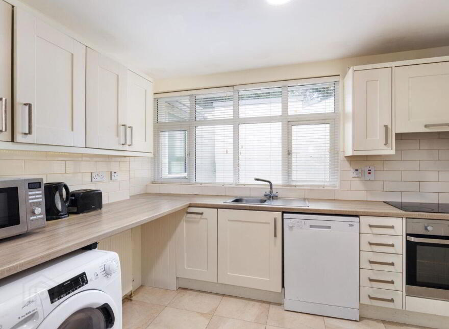 Apartment 1 Eversham Lodge, Newtownpark Avenue, Foxrock, A94H6Y5