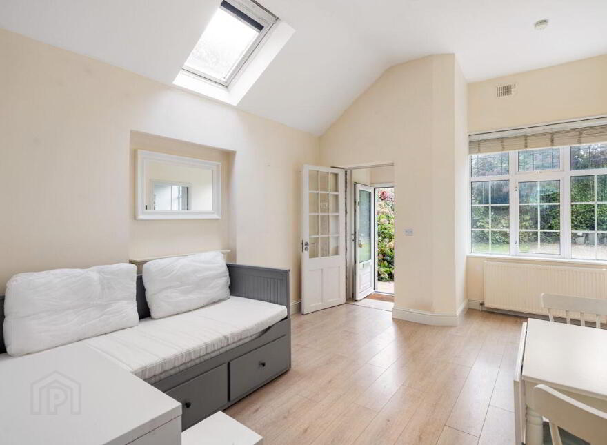 Apartment 1 Eversham Lodge, Newtownpark Avenue, Foxrock, A94H6Y5