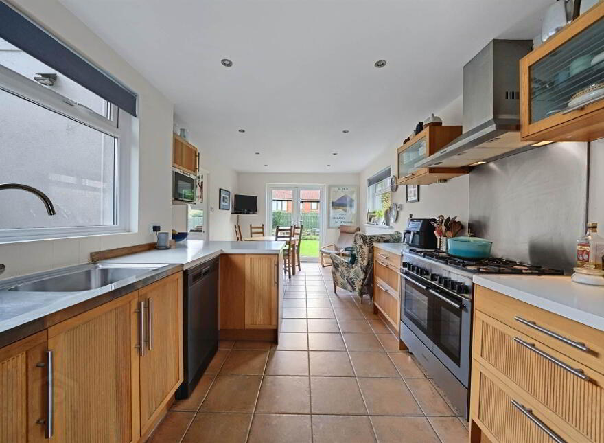 6 Cyprus Gardens, Ballyhackamore, Belfast, BT5 6FB