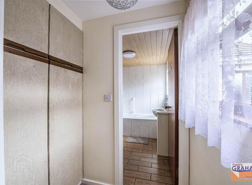43 Saintfield Road, Lisburn, BT27 5BH