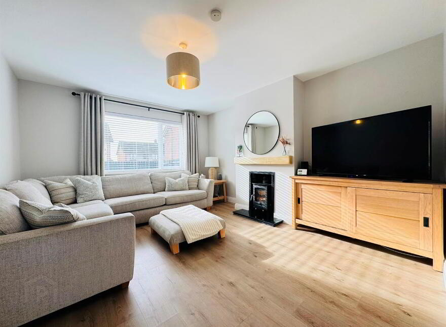 82 Beechwood Avenue, Doagh Road, Newtownabbey, BT37 9PU