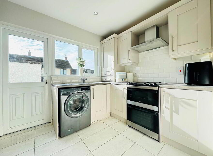 82 Beechwood Avenue, Doagh Road, Newtownabbey, BT37 9PU