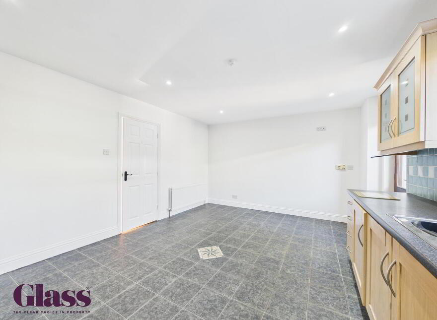 6 Oakgrove, Portadown, Craigavon, BT63 5JG