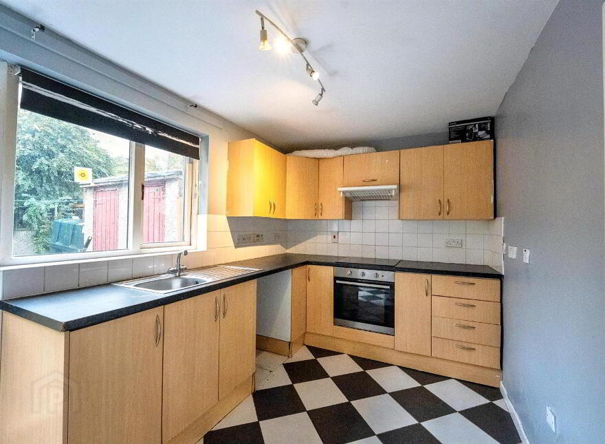 17a Windmill Gardens, Ballynahinch, BT24 8EP