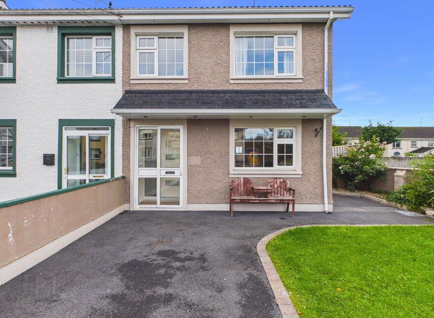 13 St. Laurence's Fields, Loughrea, H62YP20