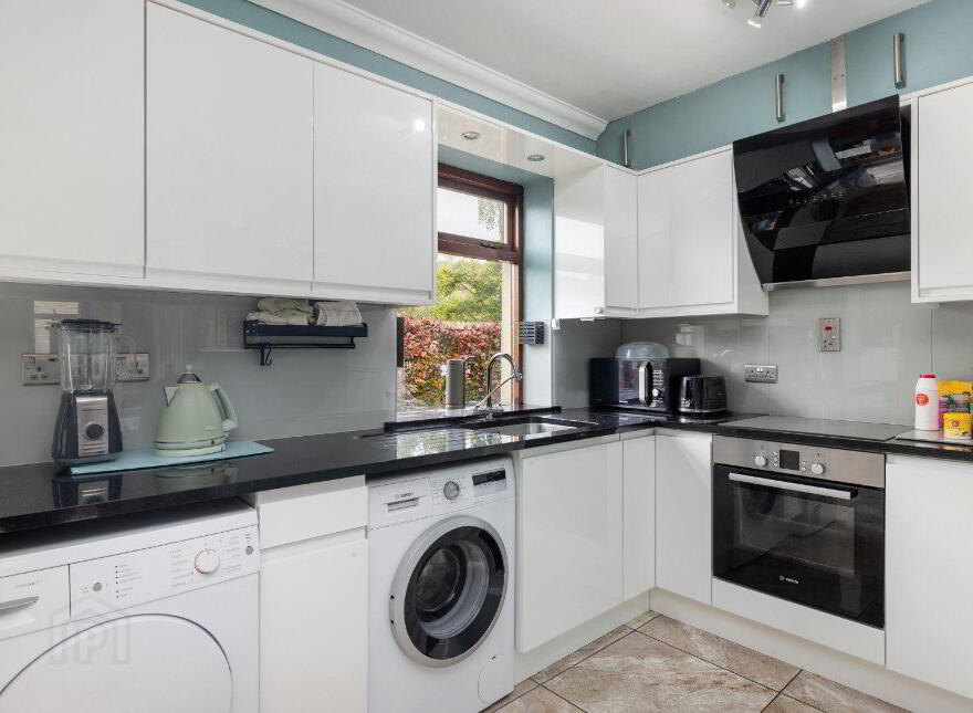 6 Roseville Court, Dublin Road, Bray, A98C105
