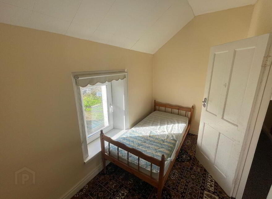 3 Castle Row, Main Street, Dungloe, F94ET65