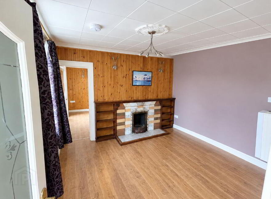 3 Castle Row, Main Street, Dungloe, F94ET65